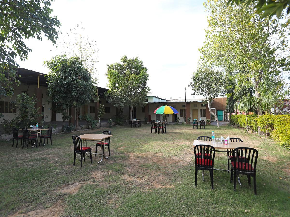 Oyo 10936 Rajasthan Resort Pushkar Exterior foto
